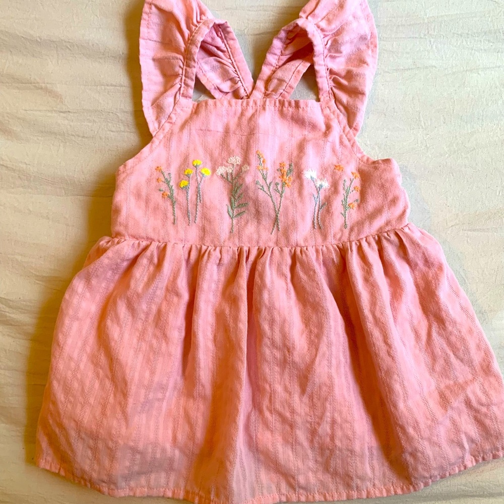 Girls top size 2T worn 1 time